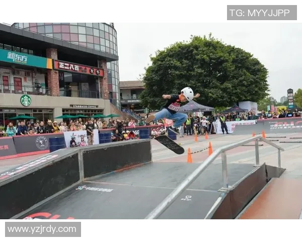 重庆滑板队防反战术革新探索与实践的深度剖析